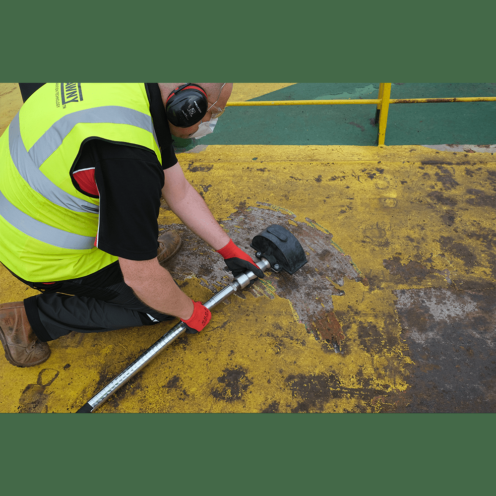 CS Unitec Trident Neptune Deck Descaler in use